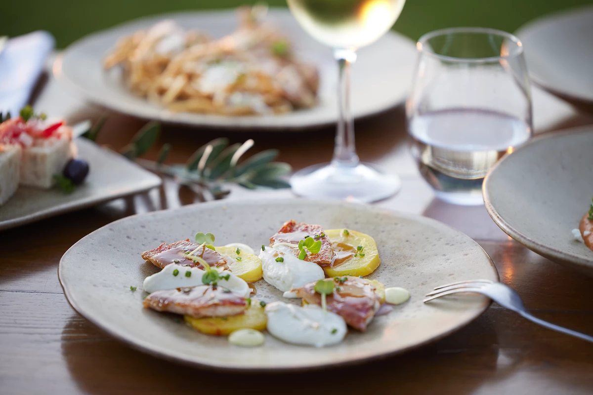 Plat servis dans un des restaurants de l'hôtel, hôtel Ikos Dassia