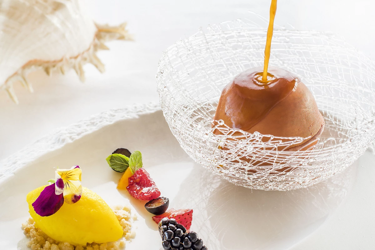 Dessert servis au restaurant Sea, Anantara Kihavah Maldives Villas