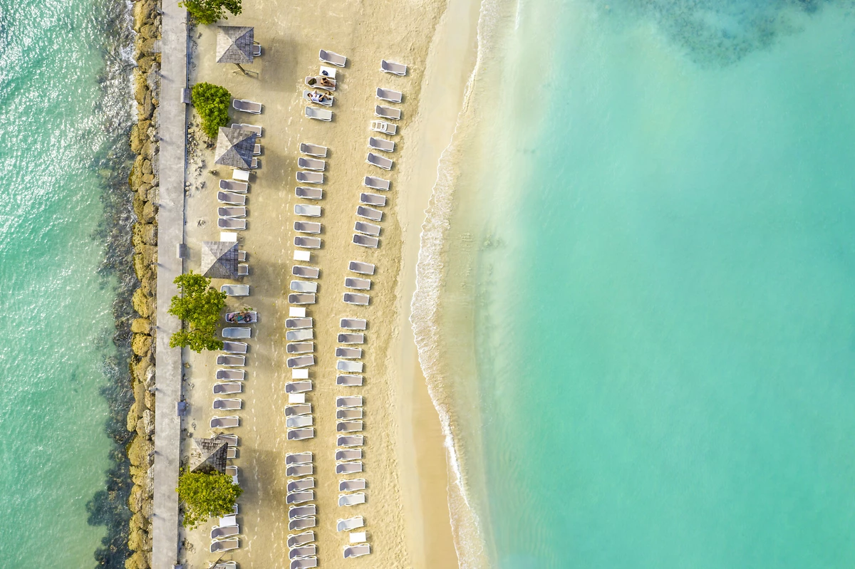 Vue aérienne de la plage, La Créole Beach Hotel & Spa, Guadeloupe