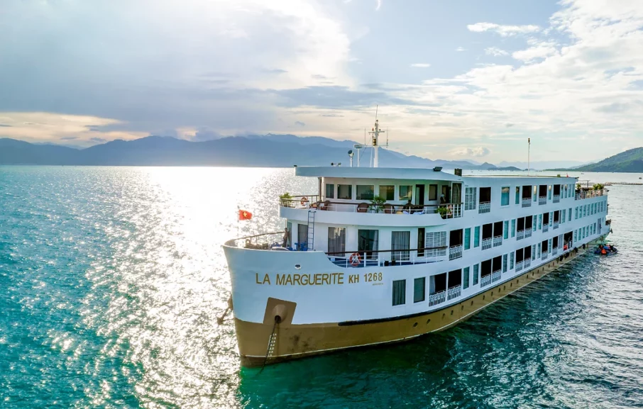 Vue extérieure, R/V La Marguerite