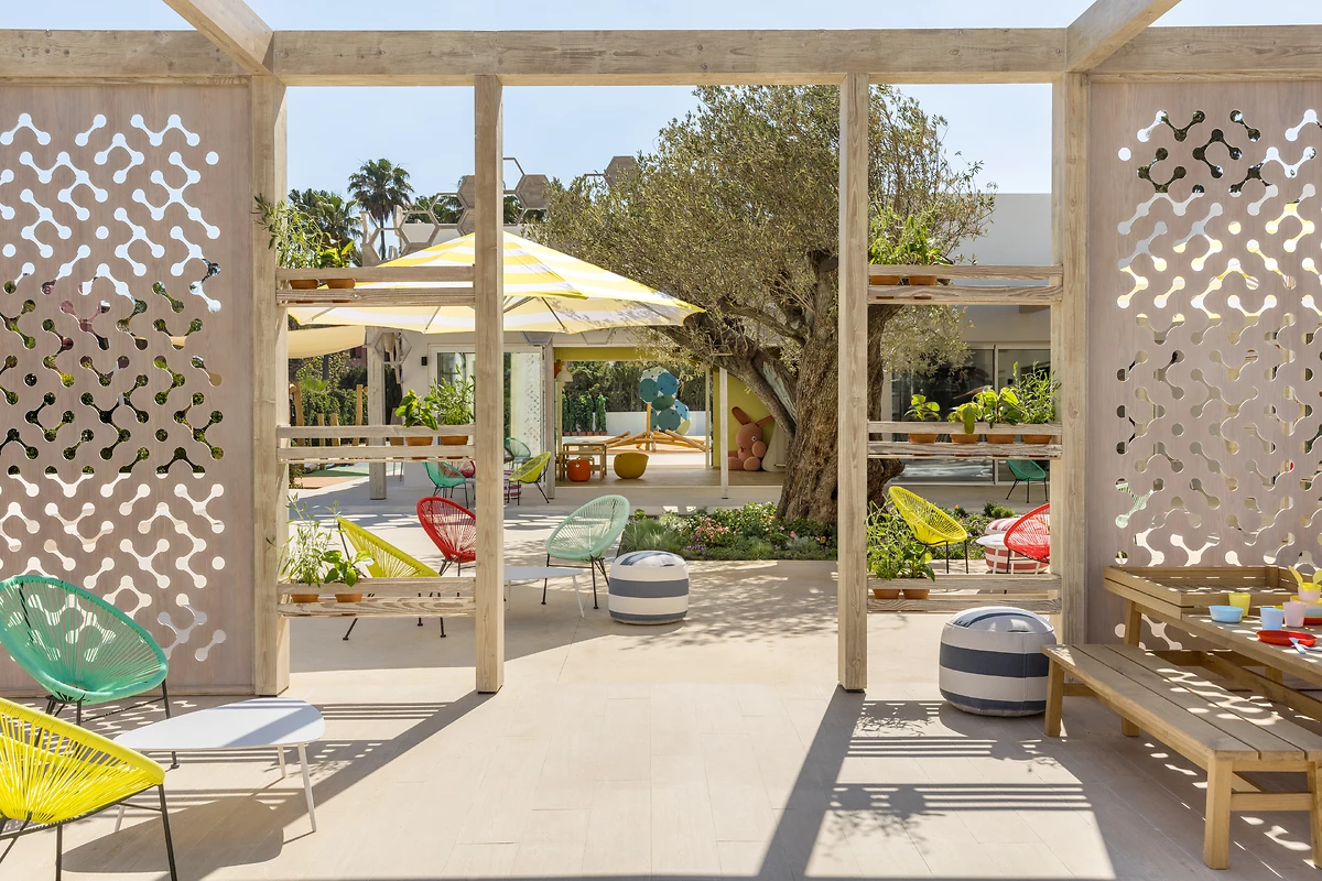 Extérieur, club pour enfants, hôtel Ikos Andalusia