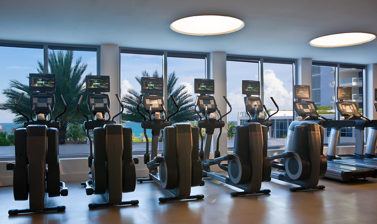 Salle de fitness, Hôtel Eden Roc, Miami, Floride, Etats Unis.