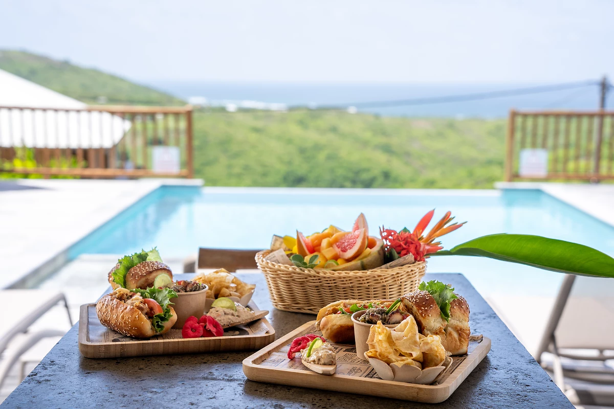 Repas servi à l'hôtel, Cap Cabaret Kréol'lodge