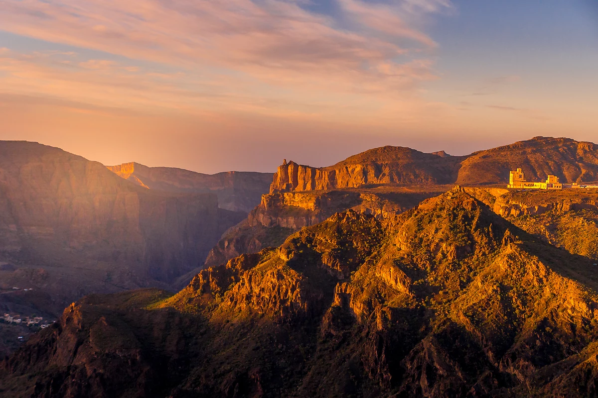 Lever de soleil à Diana’s Point, près de Jebel Akhdar dans les montagnes d’Al-Hajar