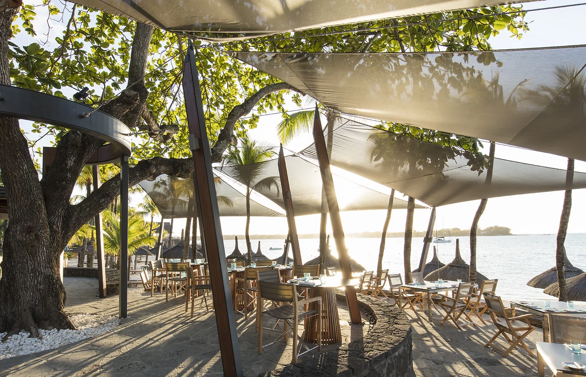Le Bar Plage, Royal Palm Beachcomber Luxury