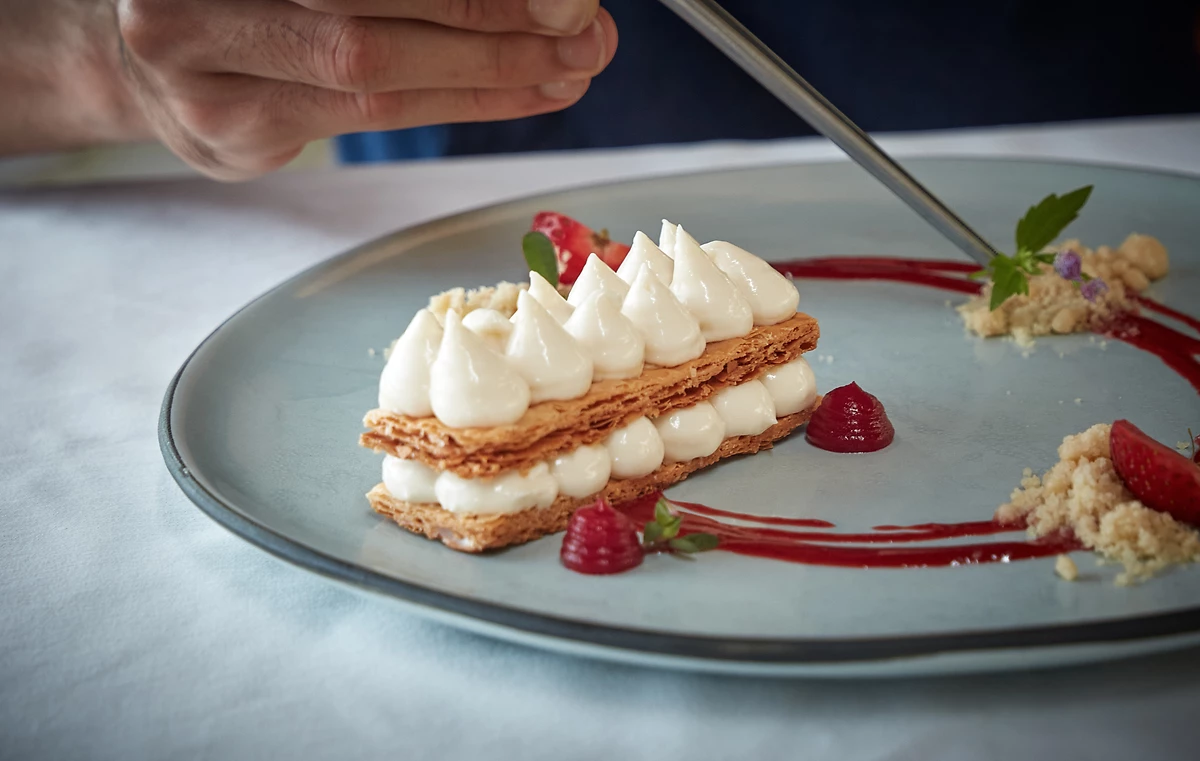 Dessert servis dans l'un des restaurants de l'hôtel, Bawah Reserve