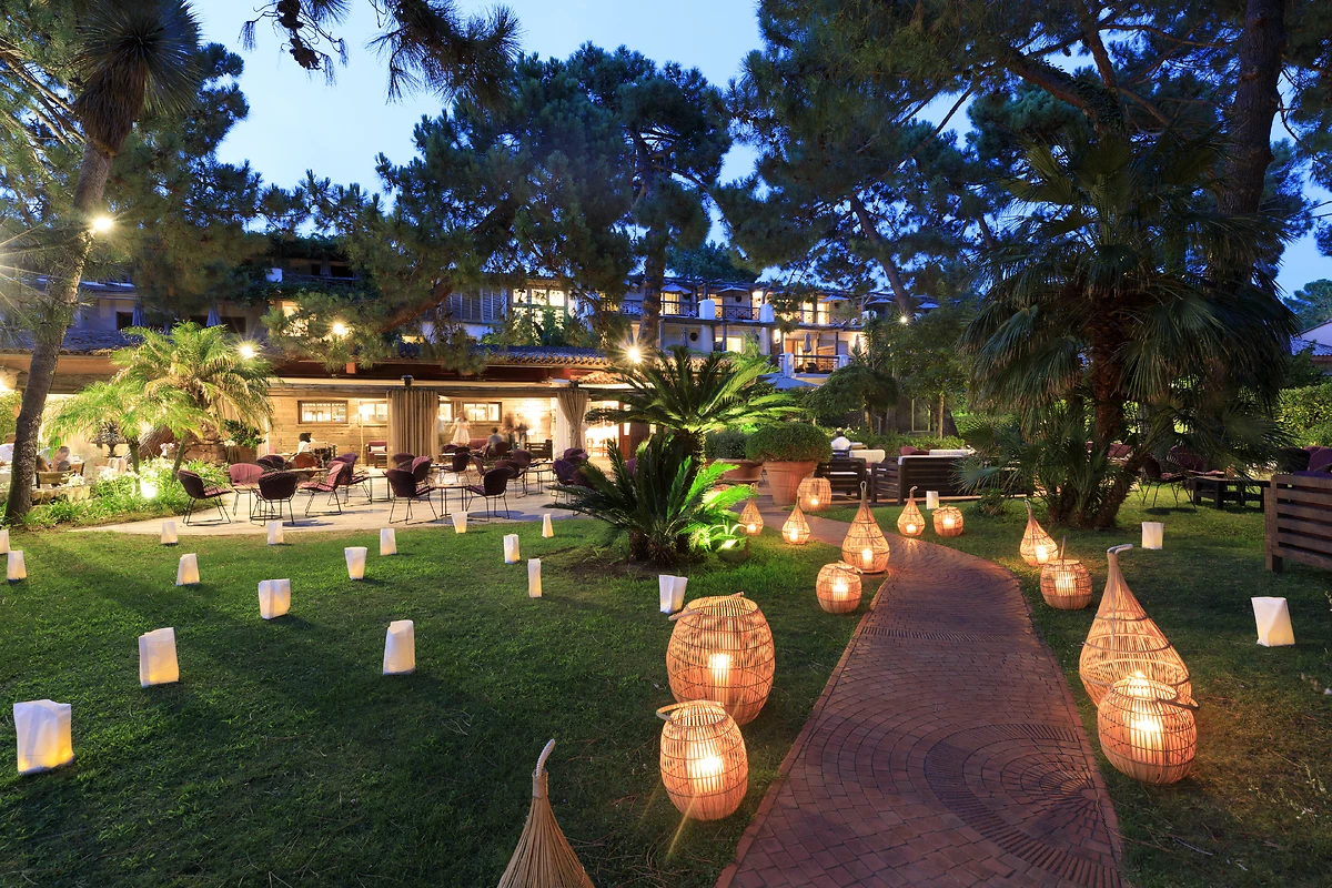 Parties communes, Grand Hôtel de Cala Rossa