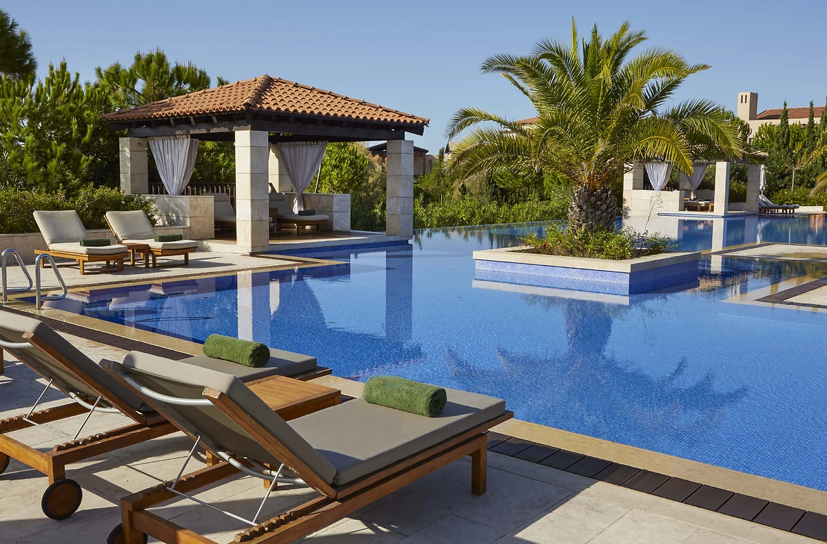 Piscine de l'hôtel, The Romanos