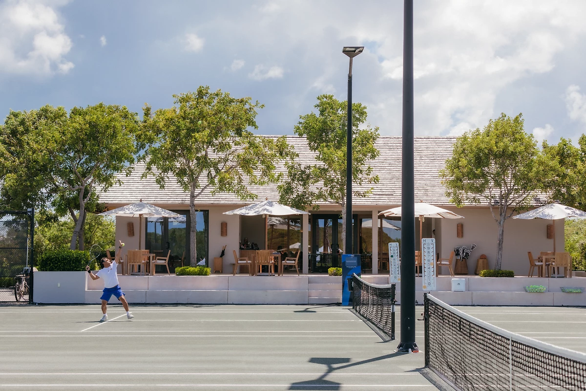 Terrain de tennis, Amanyara