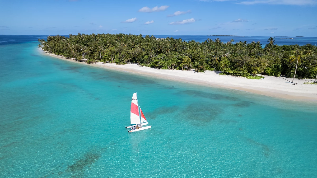 Catamaran, Alila Kothaifaru Maldives