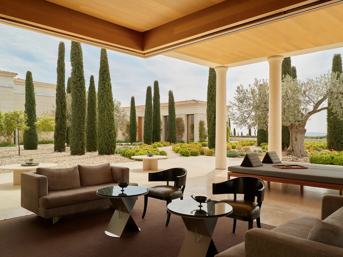 Bar central, Amanzoe