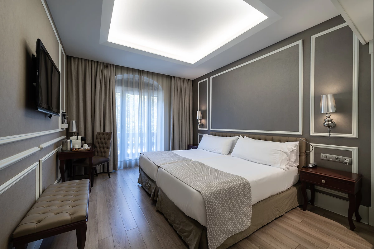 Chambre double, Hôtel Catalonia Passeig de Gràcia, Barcelona, Espagne