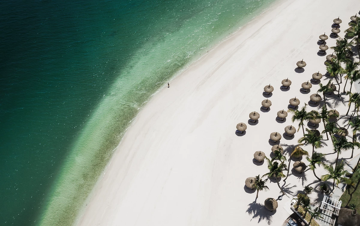 Vue aérienne de la plage de l'hôtel, One&Only Le Saint Géran