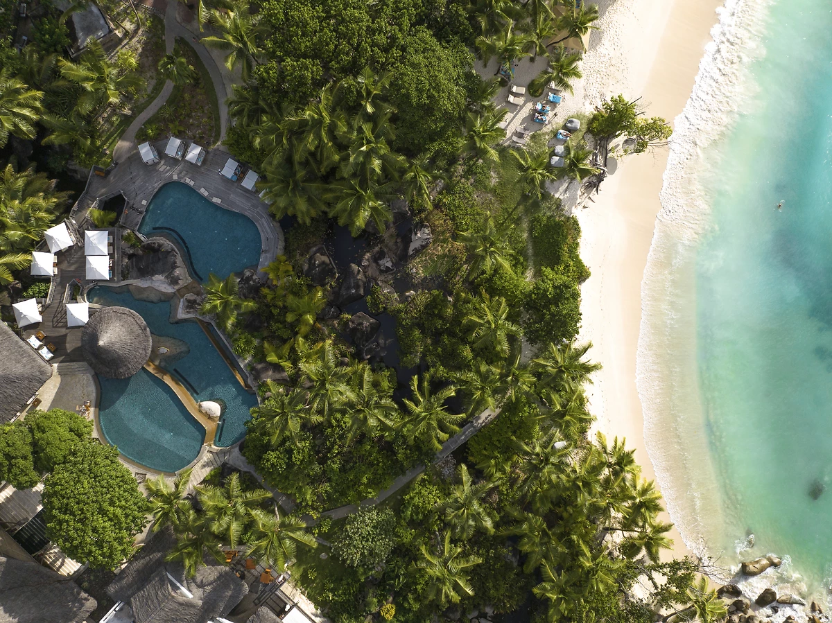 Vue aérienne de l'hôtel, Constance Lémuria Seychelles