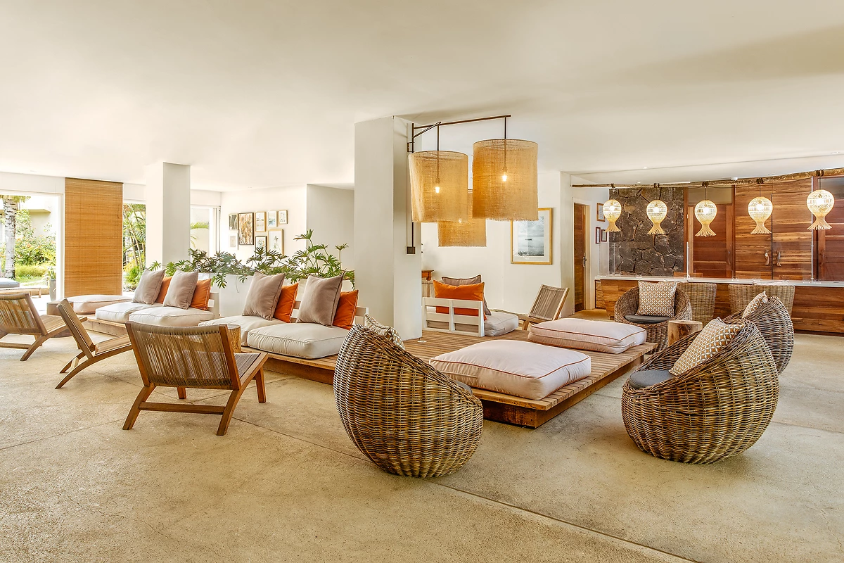 Réception, Friday Attitude, Île Maurice