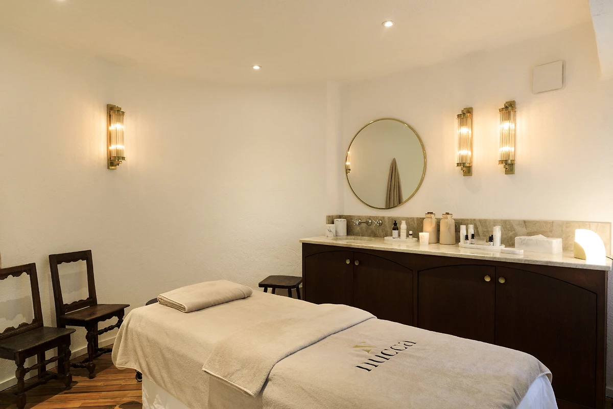 Salle de soins, spa de l'hôtel, Grand Hôtel de Cala Rossa