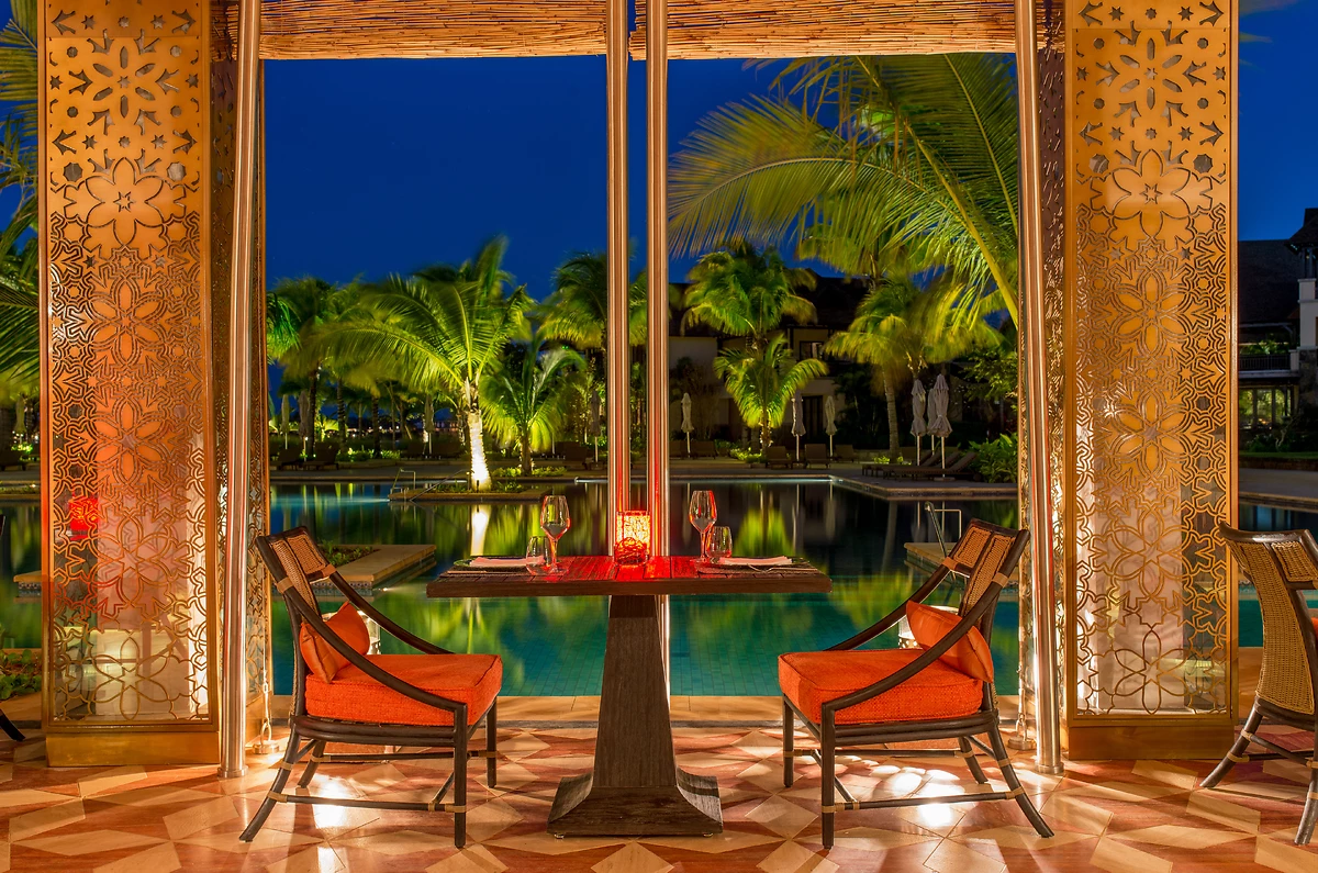 Restaurant vue sur la piscine, The Westin Turtle Bay Resort & Spa Mauritius, Île Maurice