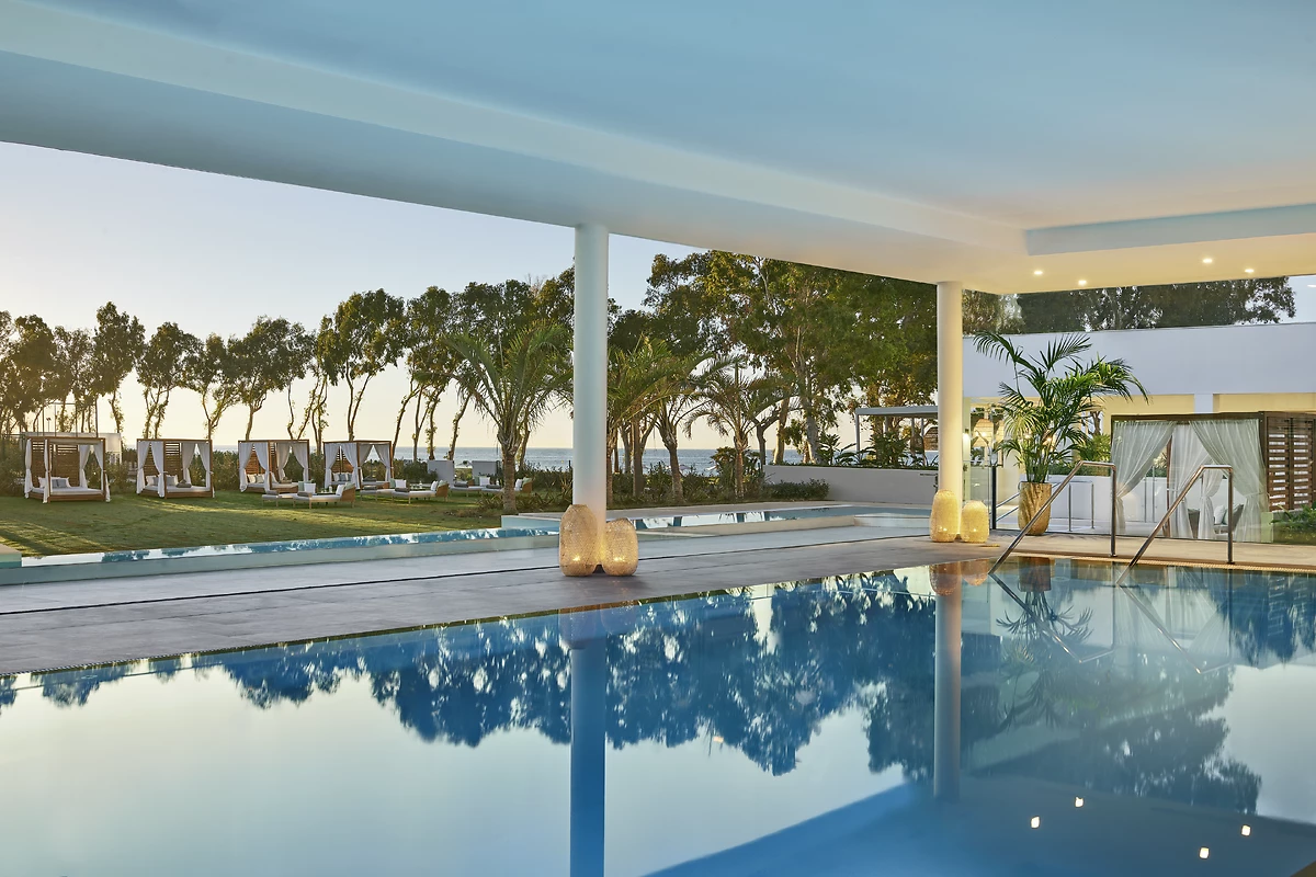 Piscine du spa, hôtel Ikos Andalusia