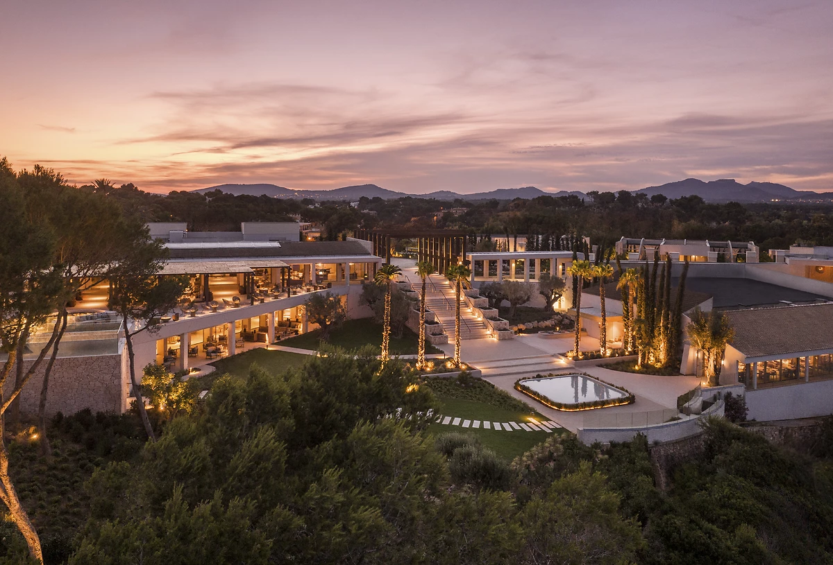 Vue extérieure de l'hôtel, hôtel Ikos Porto Petro