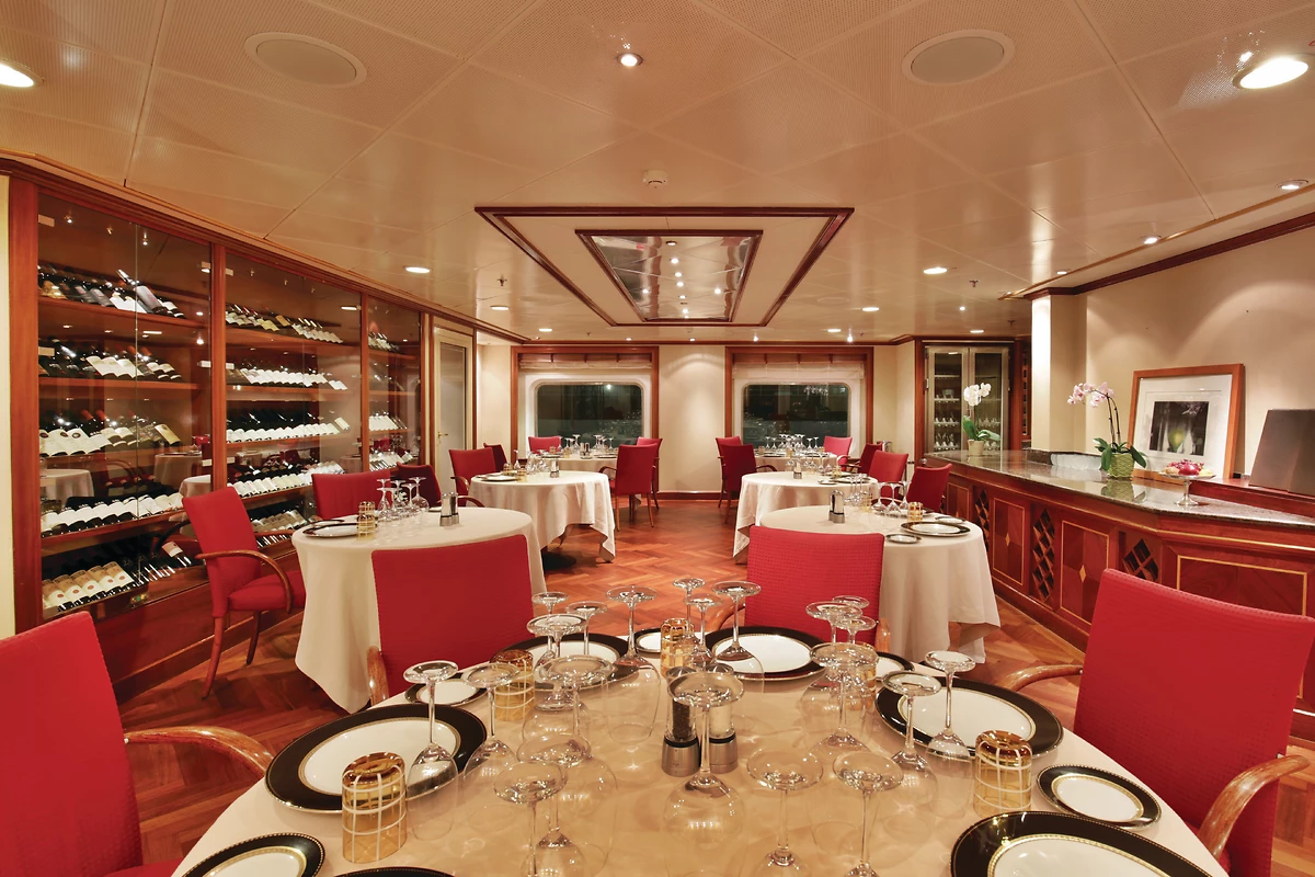 Restaurant, Silver Whisper