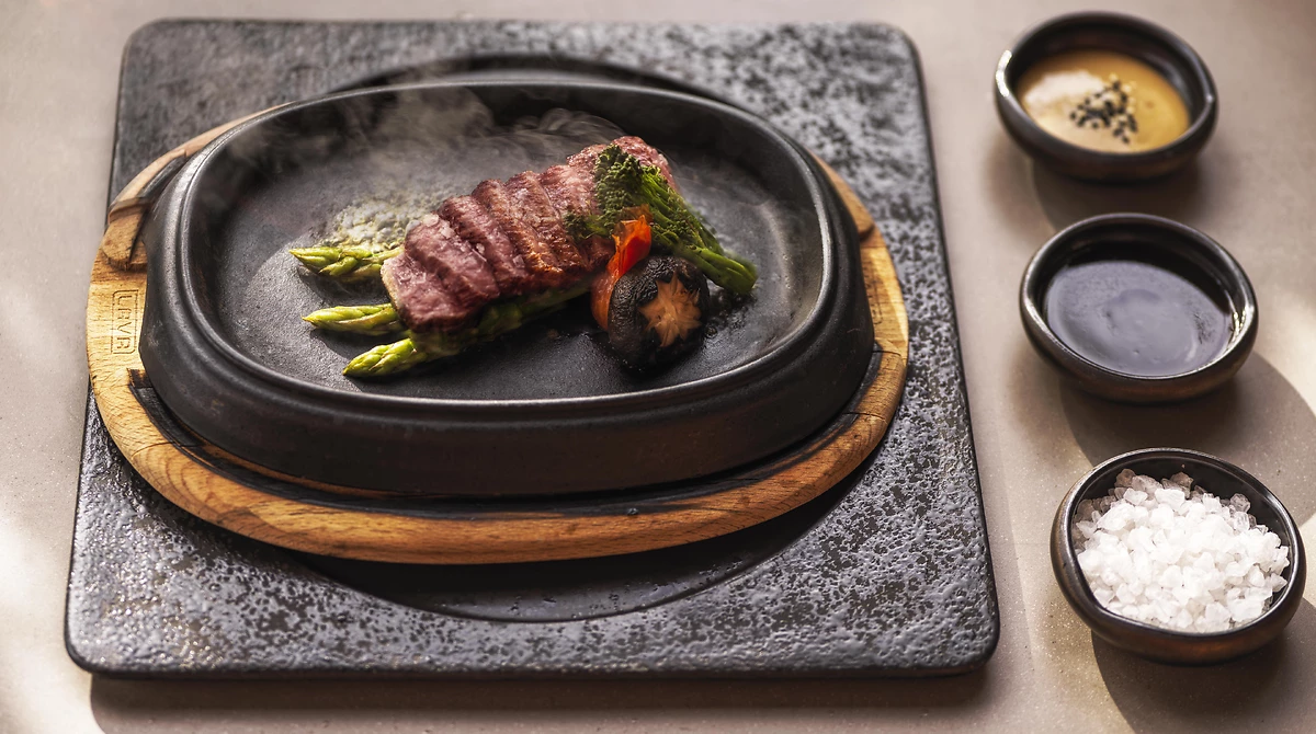 Plat servis au EAU Bar, Ritz Carlton Maldives : Fari Islands