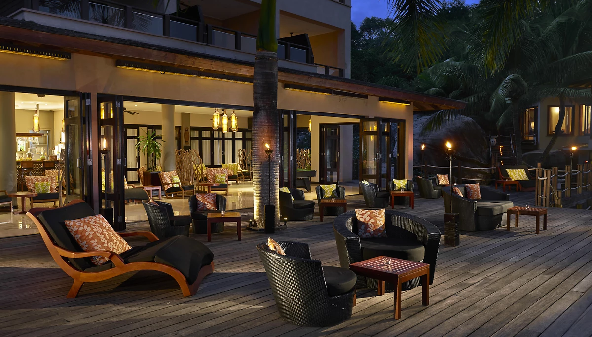 Terrasse de l'Oceanview Bar, DoubleTree by Hilton Seychelles Allamanda