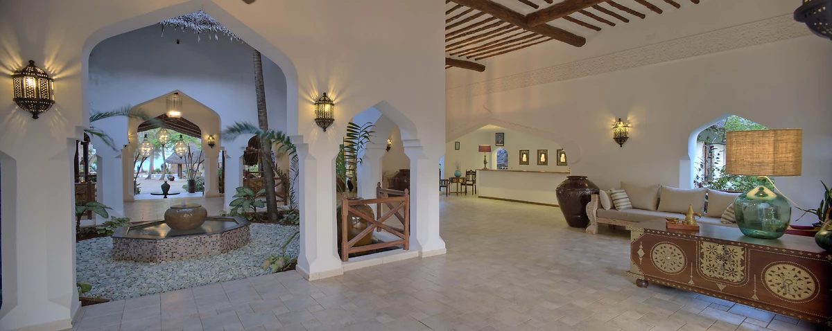 Lobby, Bluebay Beach Resort & Spa