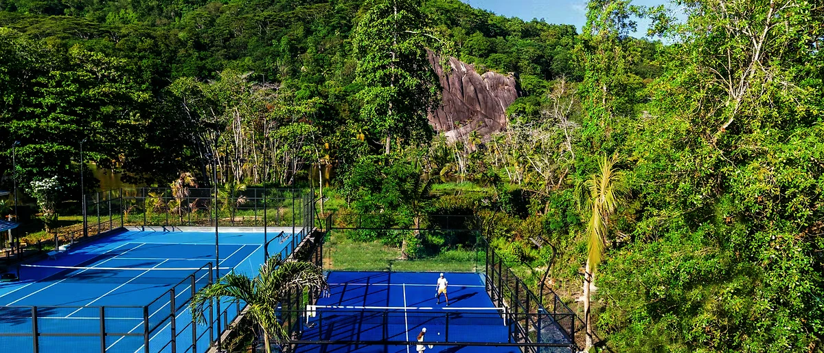 Terrains de tennis et padel, Cheval Blanc Seychelles, Mahé, Seychelles