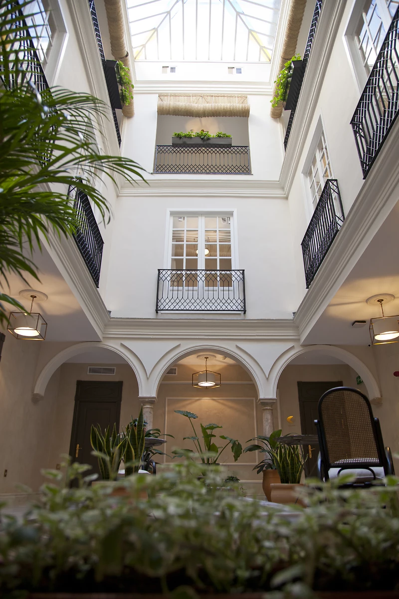 Patio, Hôtel Gravina 51, Séville, Espagne
