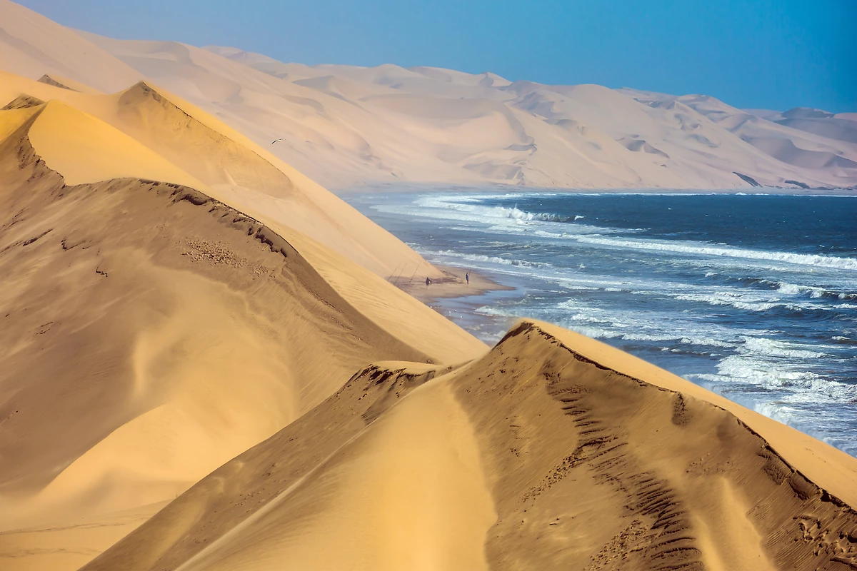 Dunes et mer, Walvis Bay, Namibie