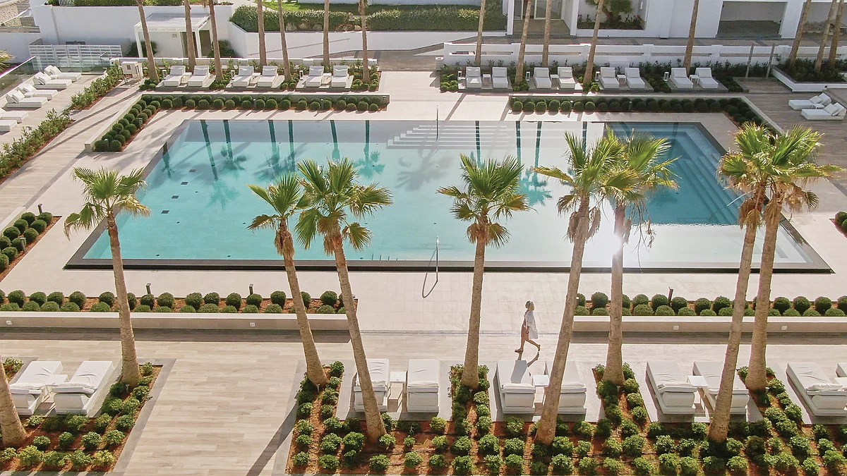 Piscine de l'hôtel, hôtel Grecotel LUXME White Palace