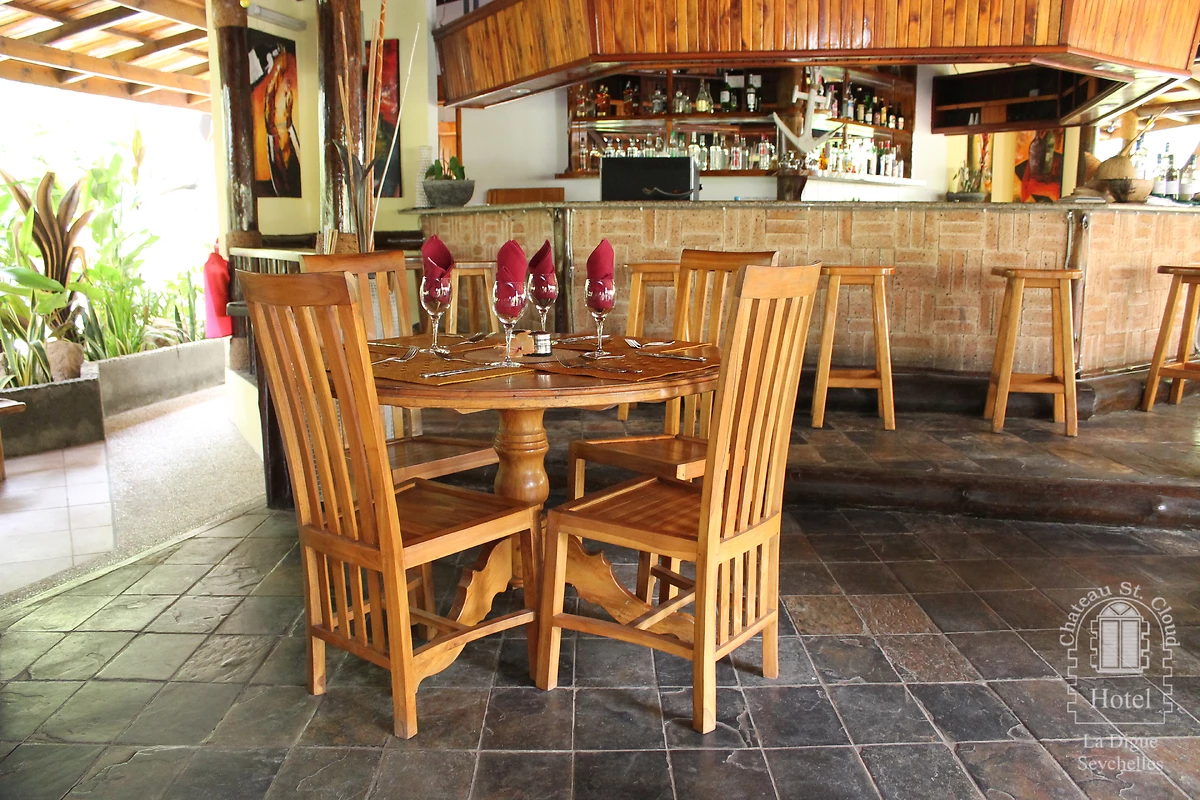 Restaurant, Hôtel Château St Cloud, La Digue, Seychelles