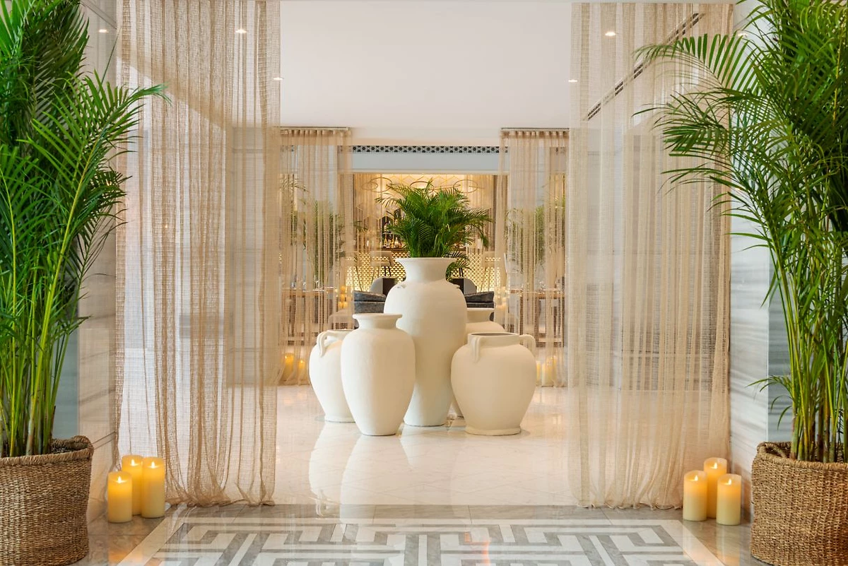 Lobby, The St. Regis Saadiyat Island Resort