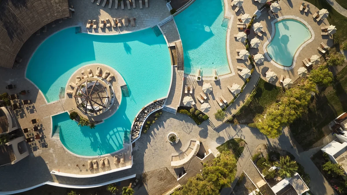 Rhodes : Lindian Village Beach Resort, Curio Collection