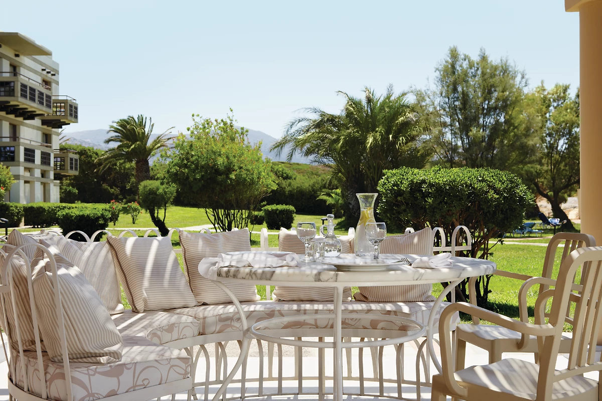 Restaurant To Nissi, Grecotel Meli Palace