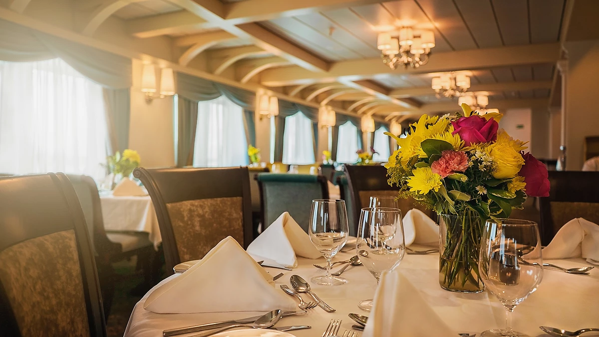 Restaurant, M/V VICTORY II PRESTIGE