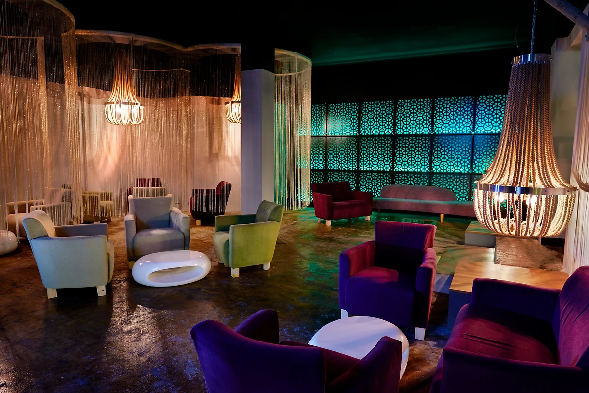 Boîte de nuit, The Ravenala Attitude, Ile Maurice