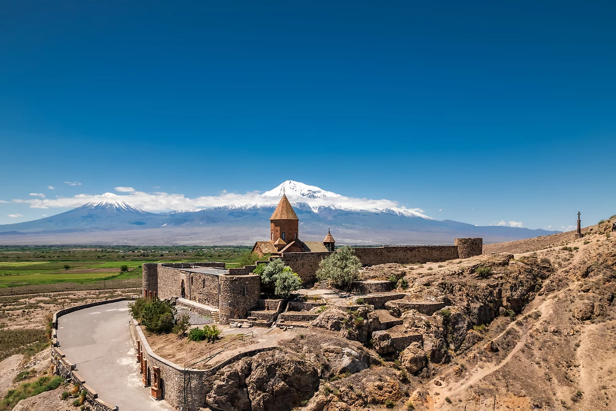 Vue aérienne du Khor Virap devant le mont Ararat, Arménie