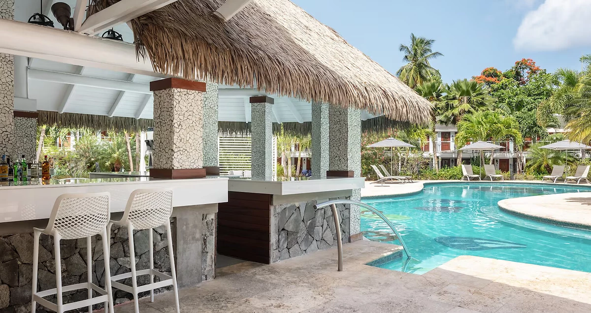 Paradise Pool Bar, Sandals Halcyon Beach, Sainte-Lucie