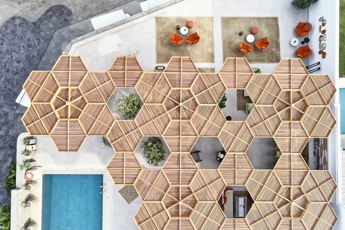 Vue aérienne du bar de la piscine, Myconian Naia, Mykonos, Grèce