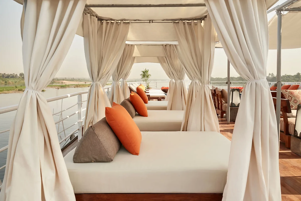 Lits de piscine, M/S Sanctuary Nile Adventurer