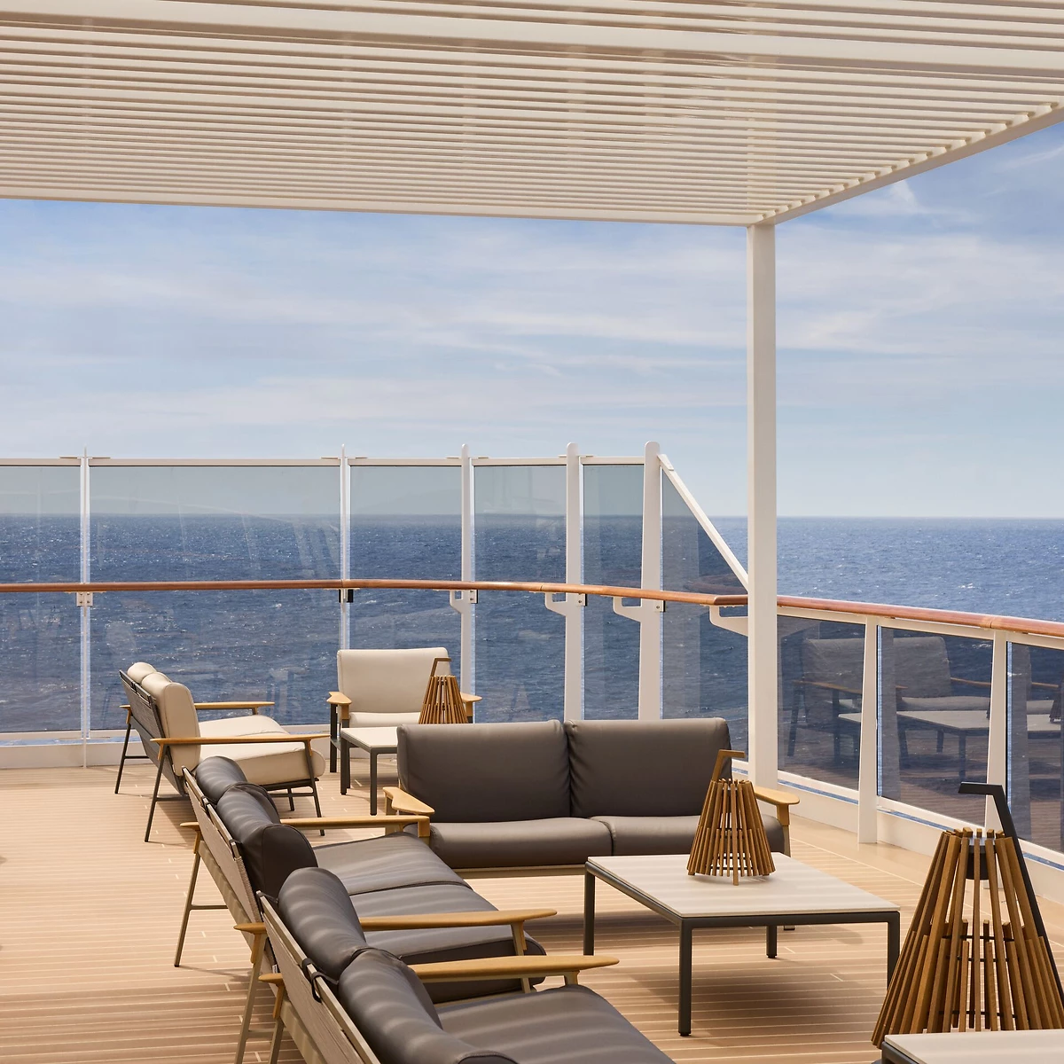 Sky Lounge, Explora II, Explora Journeys