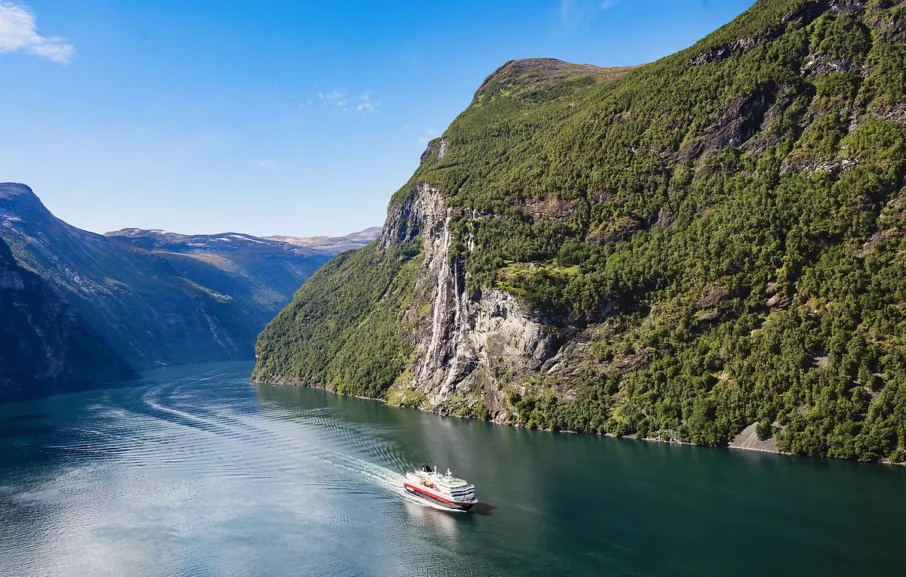 MS Nordlys, Express côtier, Hurtigruten
