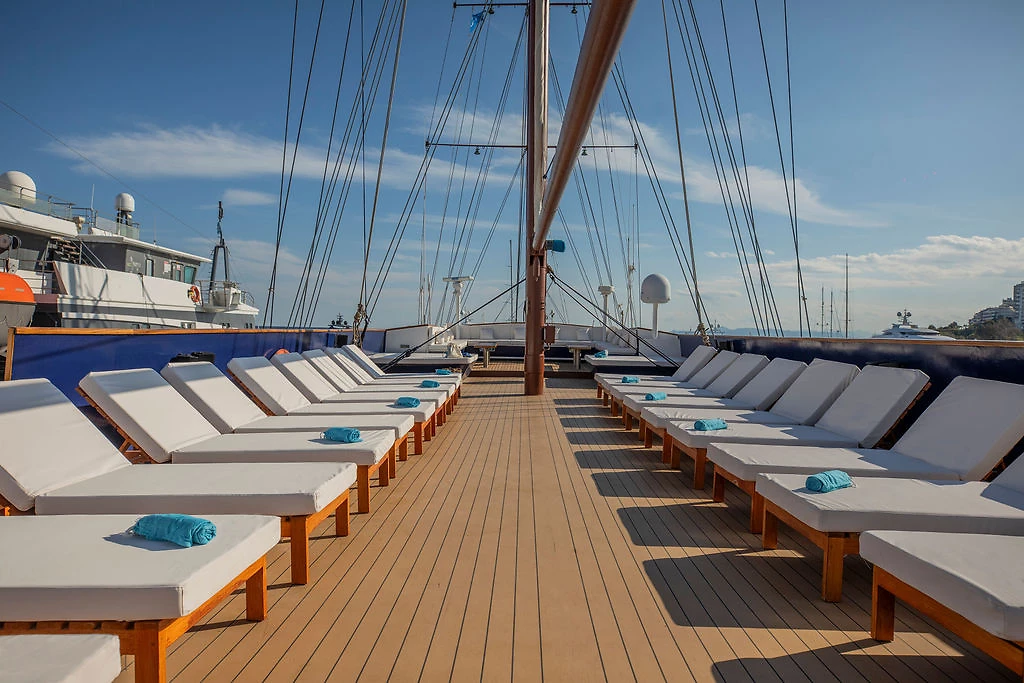 Transats sur pont soleil, M/S Galileo