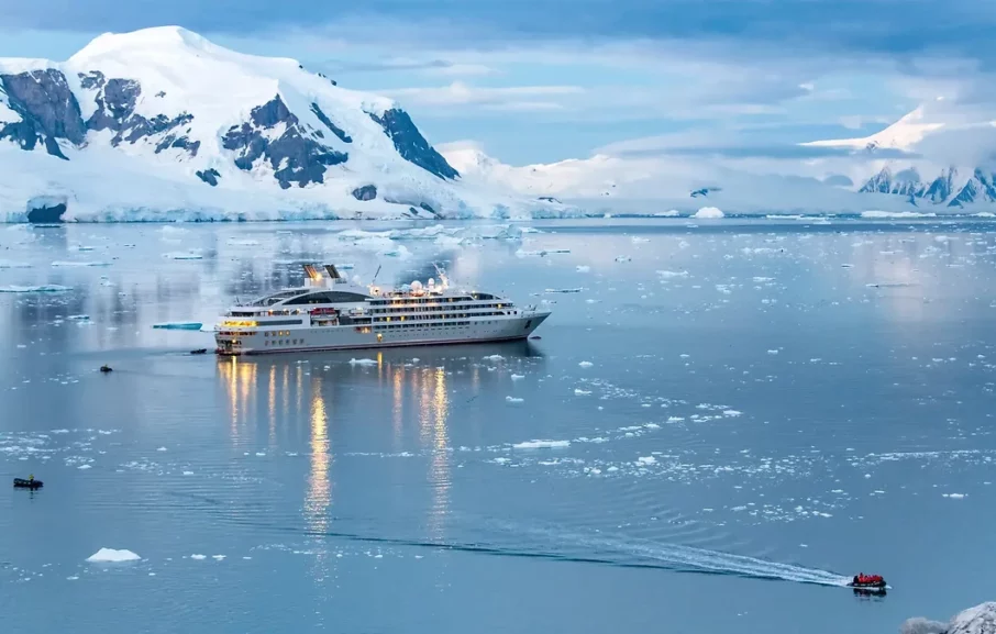 Le Soléal, Les Sisterships