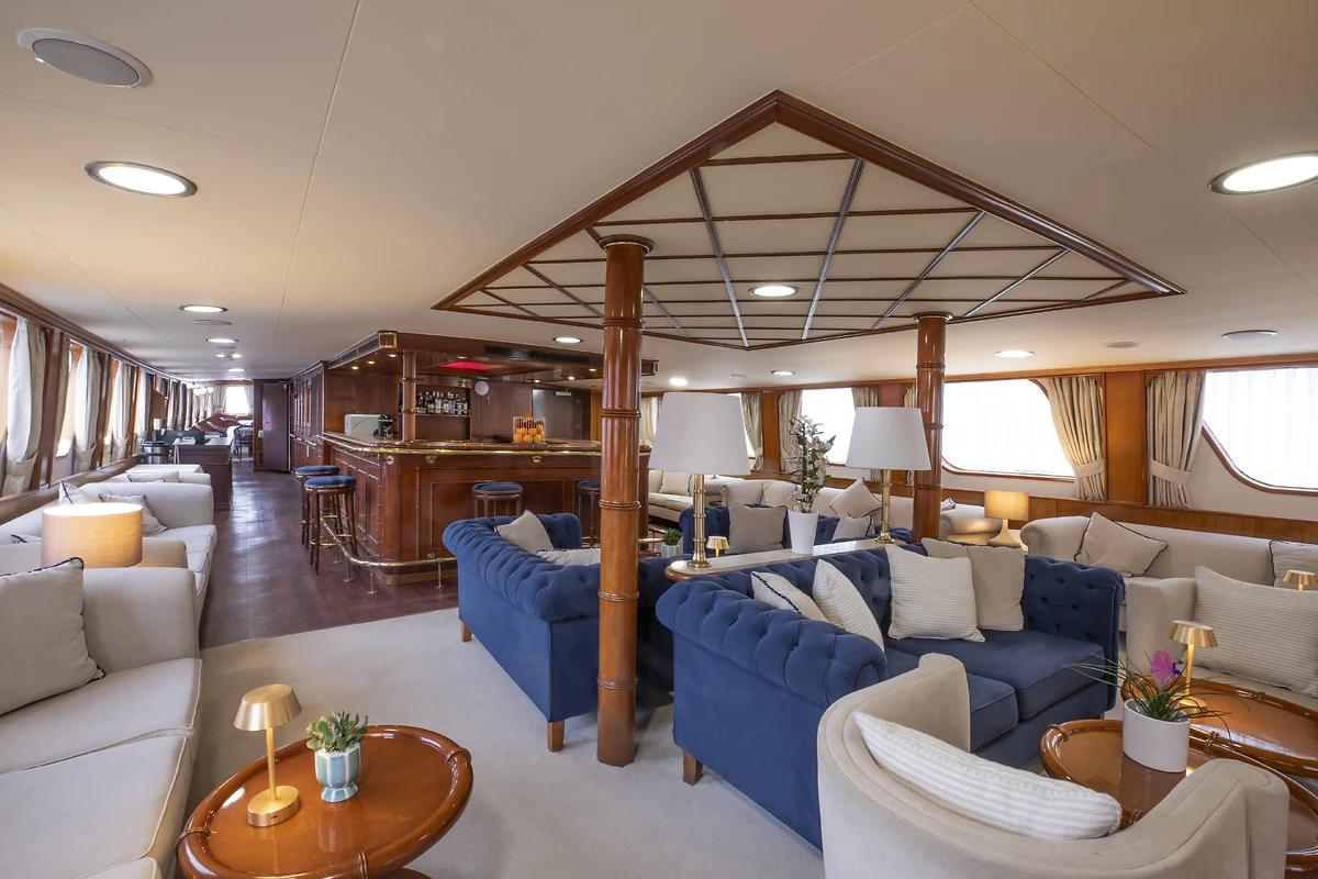 Lounge, M/Y Callisto