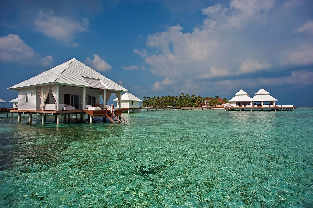 Villa sur pilotis, Diamonds Athuruga, Atoll d'Ari, Maldives