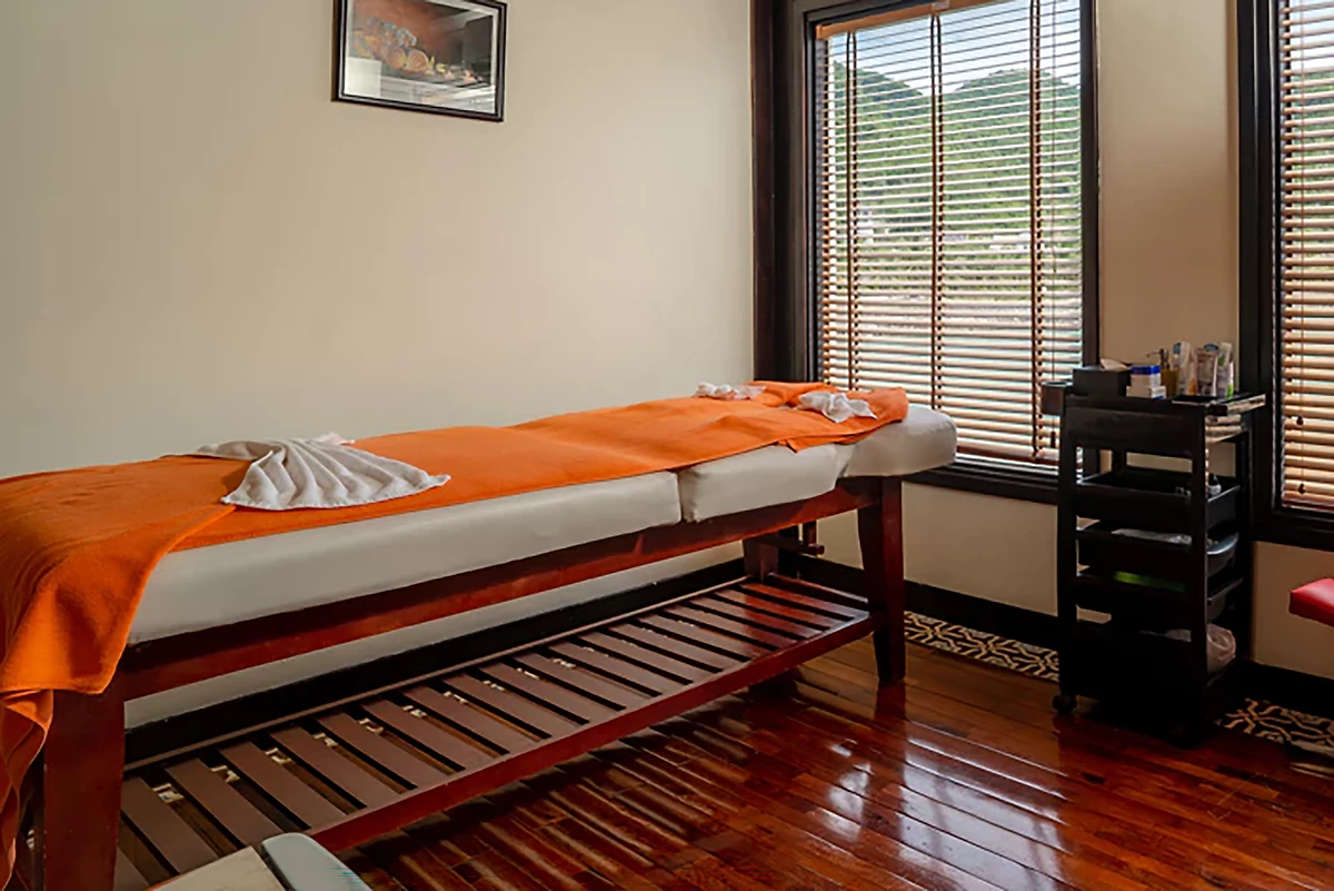 Salle de massage, R/V La Marguerite