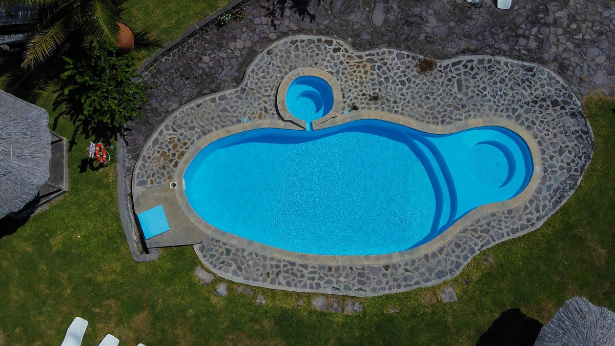 Vu aérienne de la piscine, La Belle Rodriguaise, Rodrigues