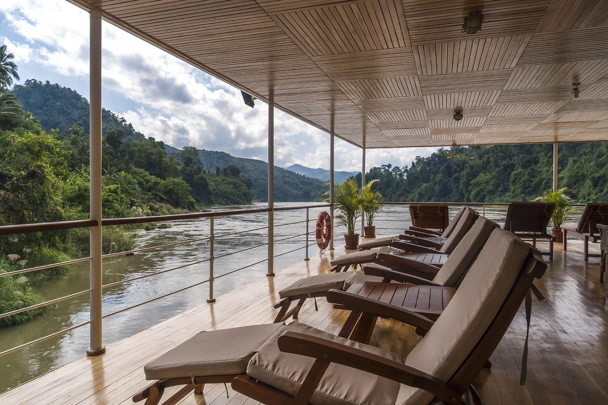 Transat sur le pont terrasse, R/V Champa Pandaw